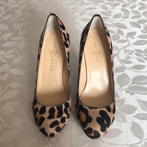 Ivanka Trump leopard print pump!